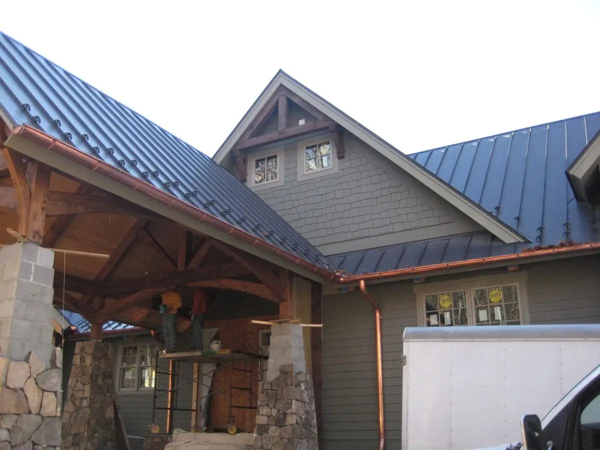 Craftsman Roofing team delivering quality roofing work in Elftman